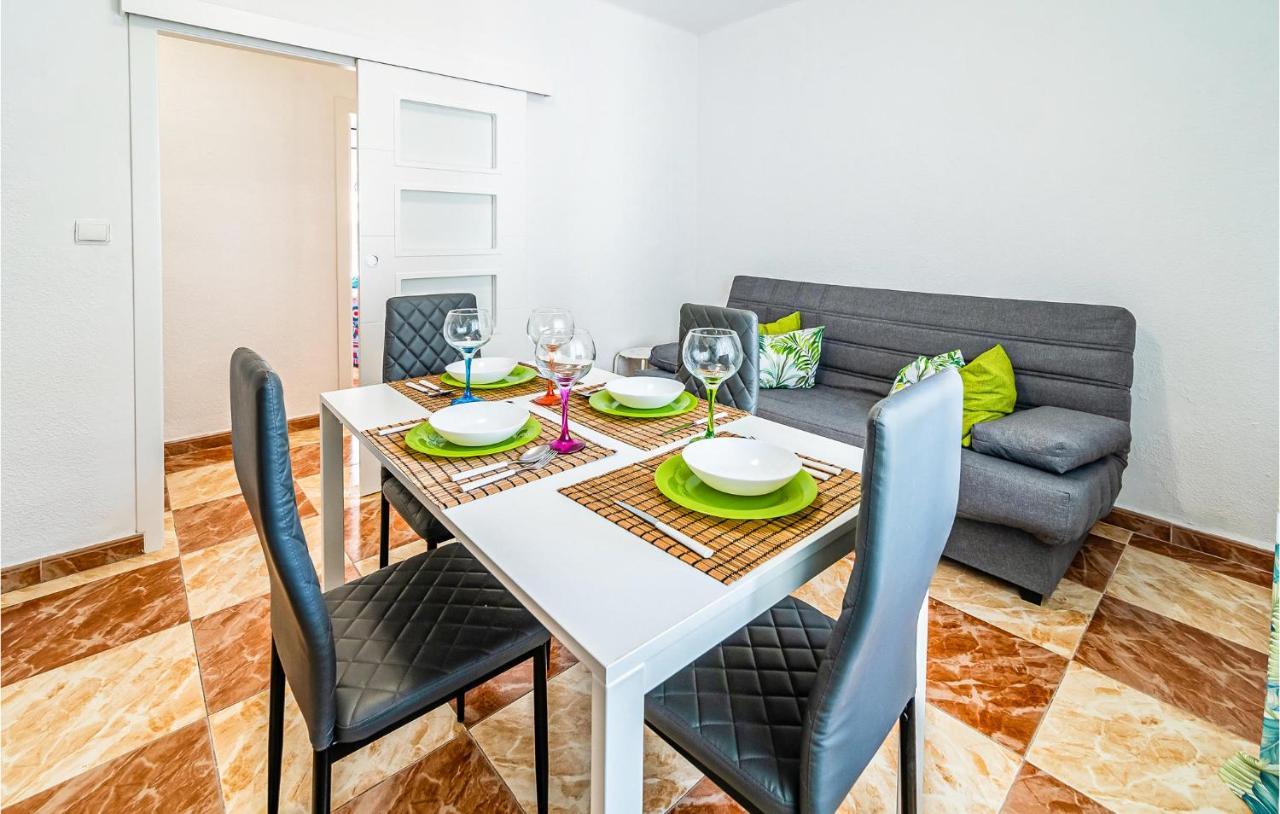 Beautiful Apartment In Cordoba With Kitchenette エクステリア 写真